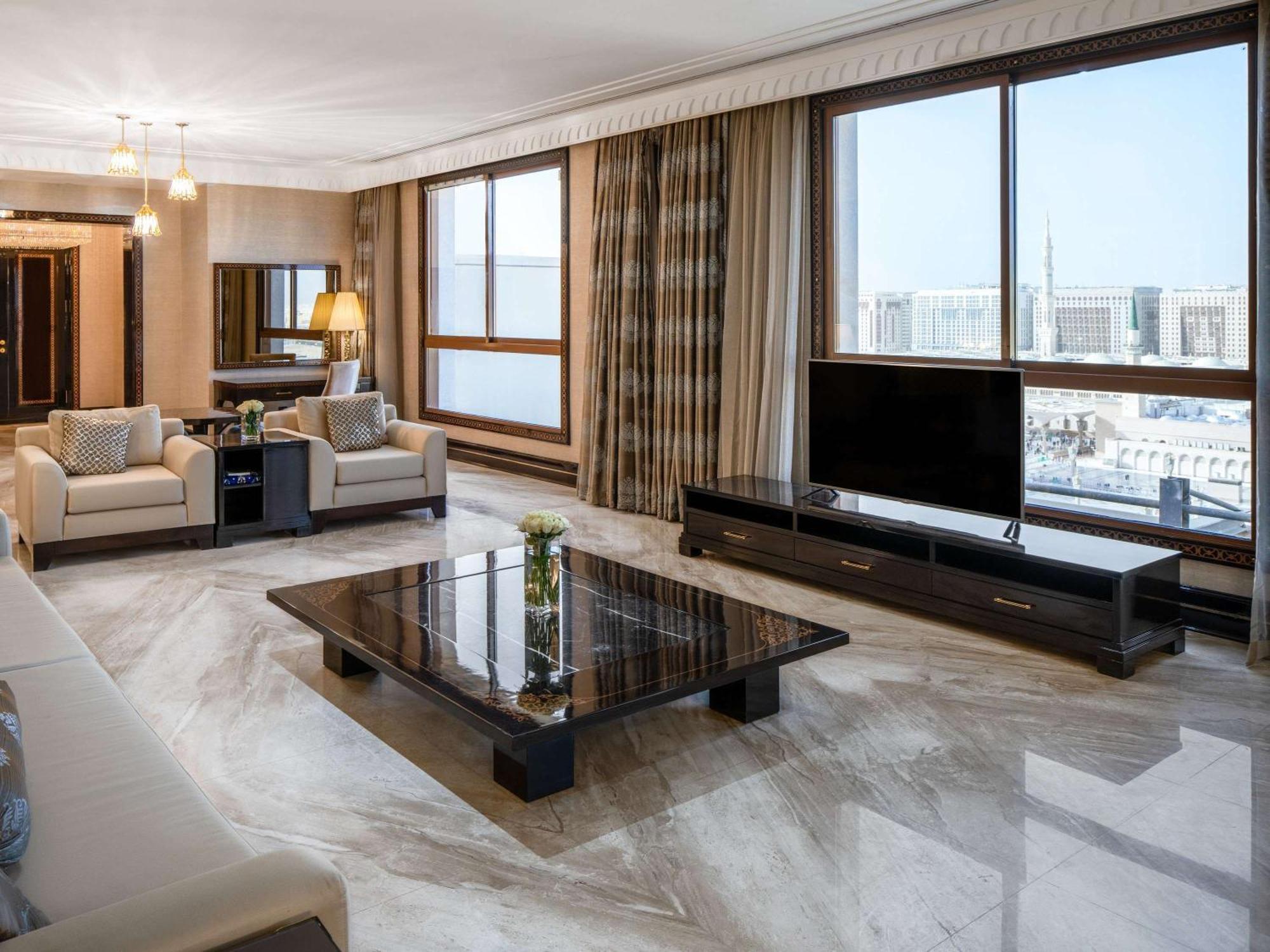 Pullman Zamzam Madina 5*