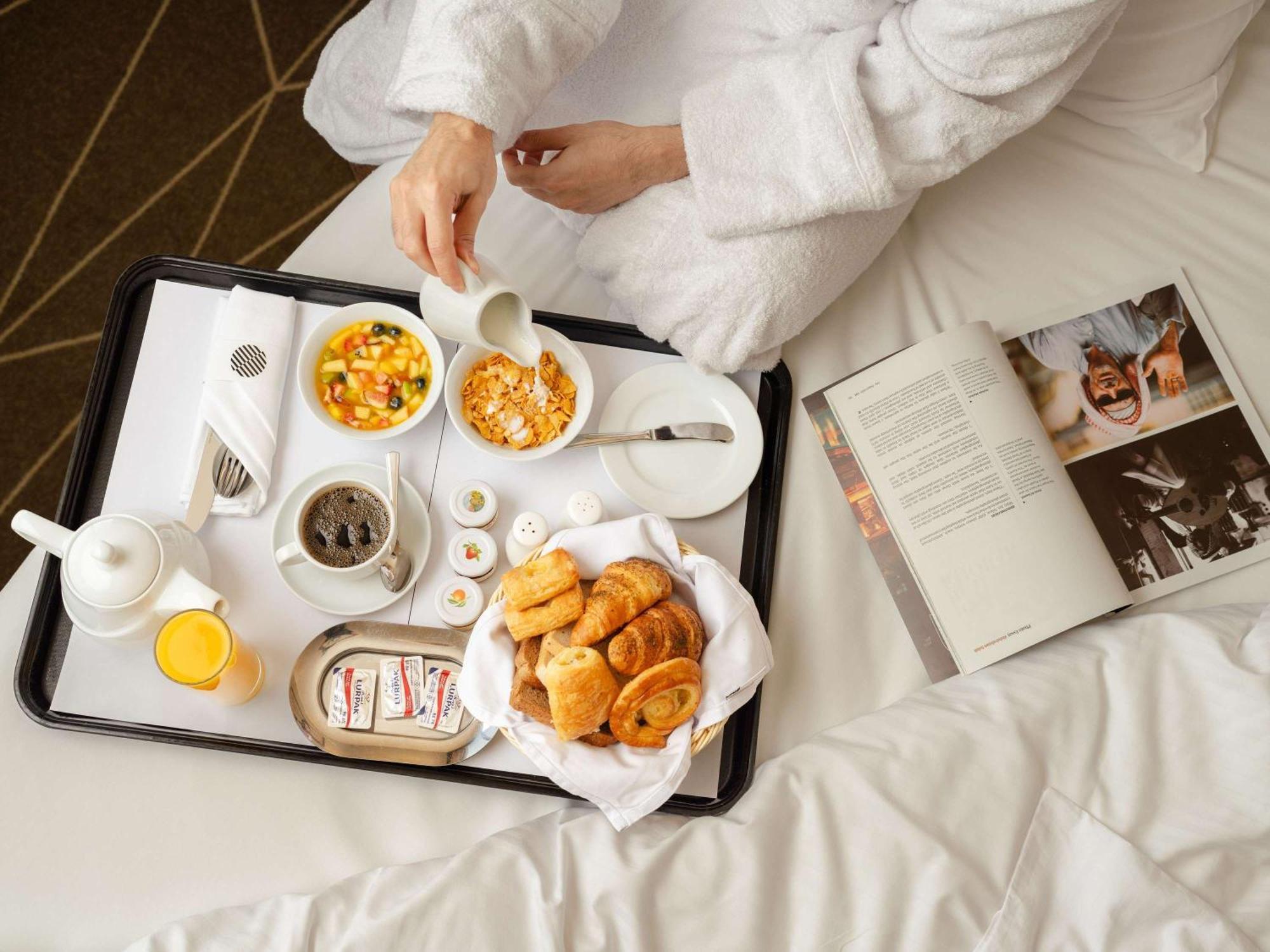 Pullman Zamzam Madina Hotel